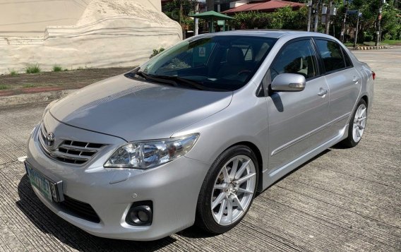 Silver Toyota Altis 2013 for sale in Automatic-1