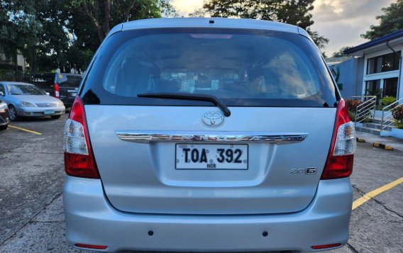 Silver Toyota Innova 2012 for sale in Automatic-2