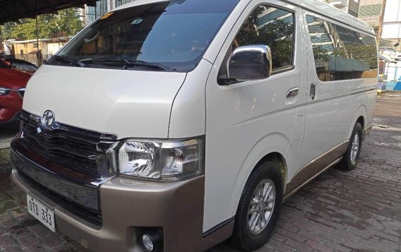 Pearl White Toyota Hiace Super Grandia 2018 for sale in Pasig-1