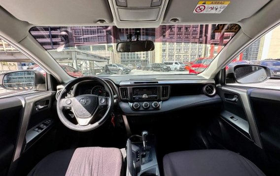 Sell White 2016 Toyota Rav4 in Makati-5