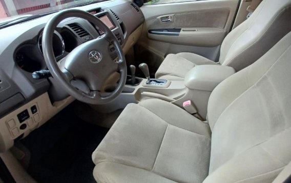 White Toyota Fortuner 2006 for sale in -2