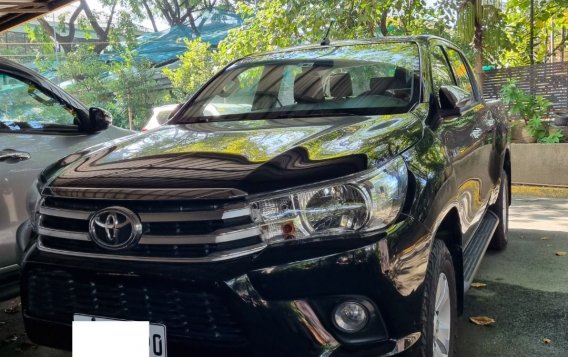 White Toyota Hilux 2019 for sale in Quezon City-1