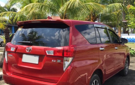 White Toyota Innova 2022 for sale in Manila-4