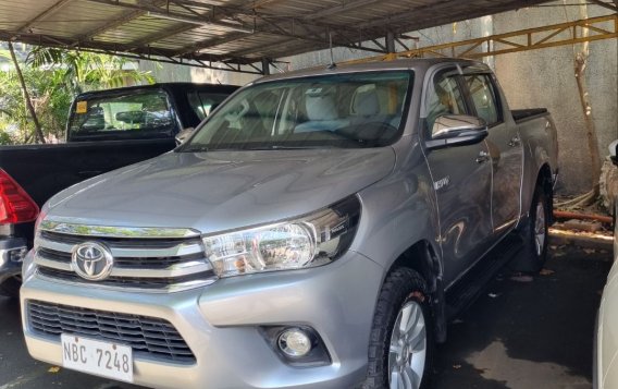 Sell White 2018 Toyota Hilux in Quezon City-5