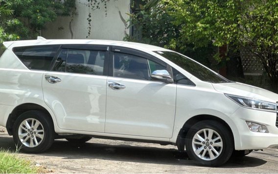 White Toyota Innova 2016 for sale in Automatic-2