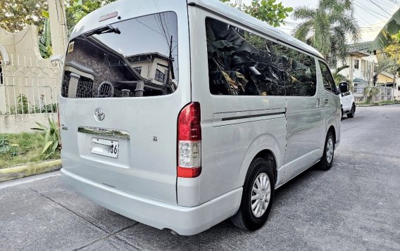Sell White 2016 Toyota Grandia in Bacoor-3