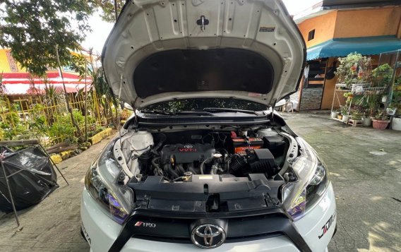 White Toyota Yaris 2016 for sale in Valenzuela-4