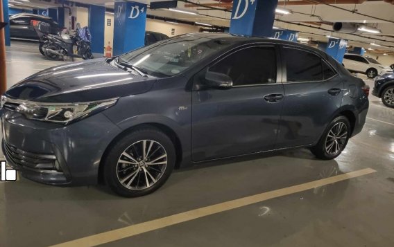 White Toyota Altis 2018 for sale in Makati-2