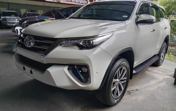 Pearl White Toyota Fortuner 2019 for sale in Pasig