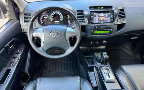Selling Green Toyota Fortuner 2015 in Manila-6