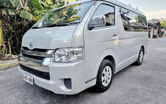 Sell White 2016 Toyota Grandia in Bacoor-2