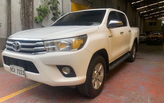 White Toyota Hilux 2018 for sale in Quezon City-1