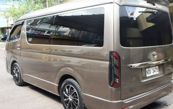 White Toyota Hiace 2018 for sale in Pasig-3