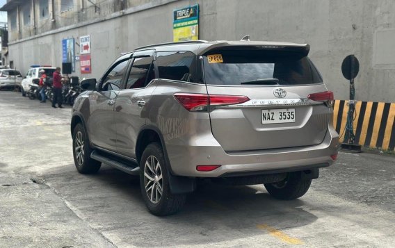 Bronze Toyota Fortuner 2018 for sale in Manual-4