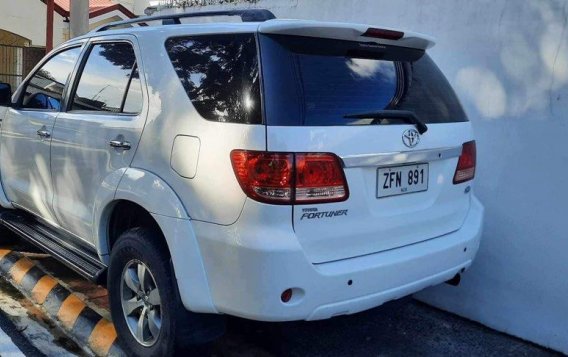 Sell White 2007 Toyota Fortuner in Marikina-4