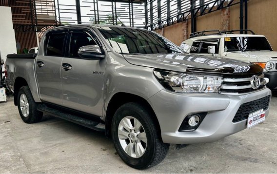Selling Silver Toyota Hilux 2018 in Angeles-2