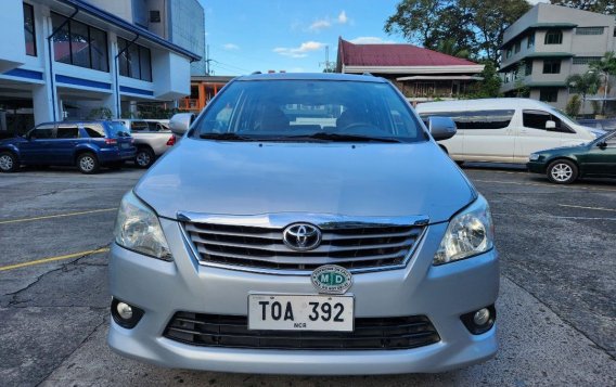Silver Toyota Innova 2012 for sale in Automatic-5