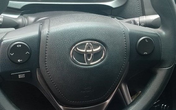 Sell White 2023 Toyota Vios in Manila-4