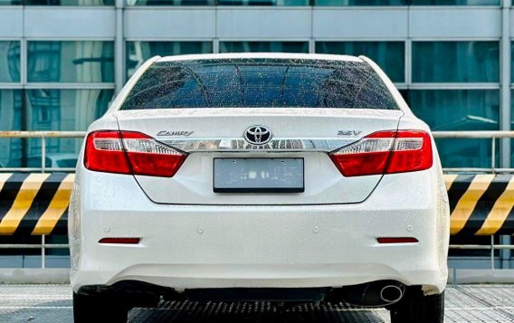 White Toyota Camry 2013 for sale in Automatic-2