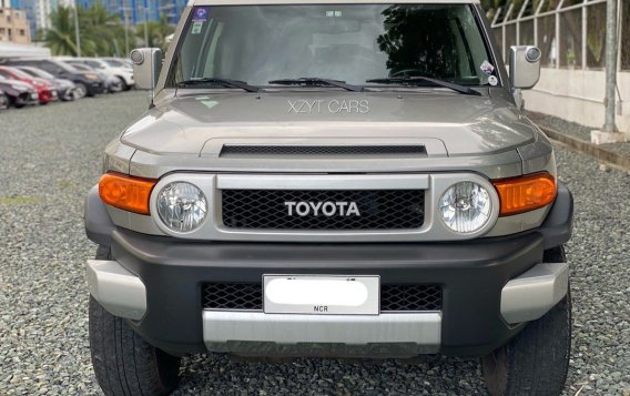 White Toyota Fj Cruiser 2010 for sale in -3