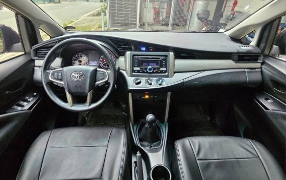 White Toyota Innova 2016 for sale in Manual-7
