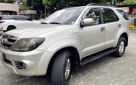 White Toyota Fortuner 2008 for sale in -8