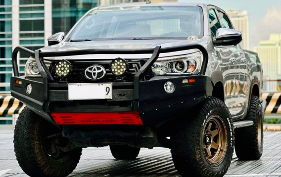 White Toyota Hilux 2019 for sale in Makati-2