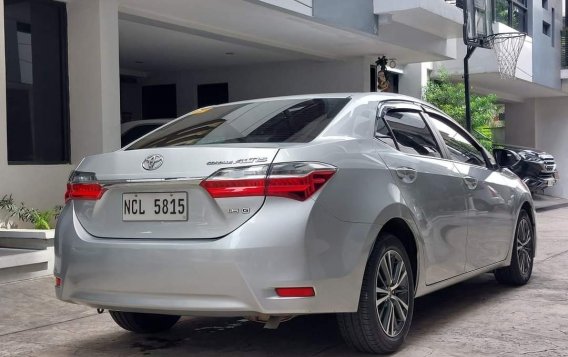 White Toyota Altis 2018 for sale in Quezon City-6