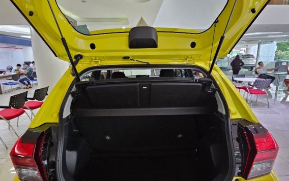 Sell White 2023 Toyota Wigo in Mandaluyong-6