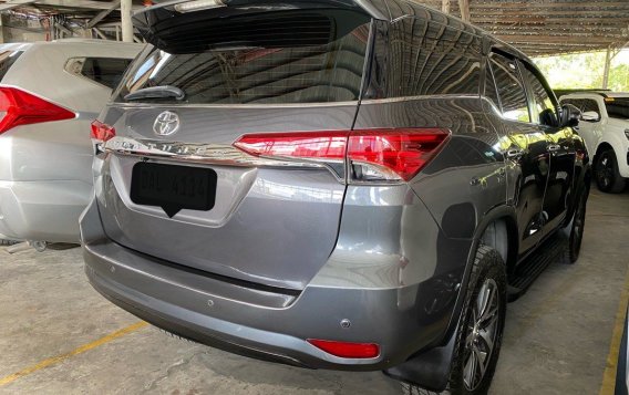 Selling White Toyota Fortuner 2018 in Pasig-4