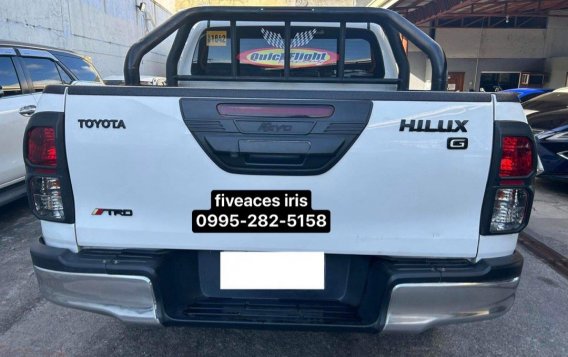 Sell White 2017 Toyota Hilux in Mandaue-6