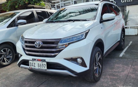 Sell White 2020 Toyota Rush in Marikina-2