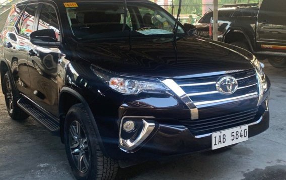 White Toyota Fortuner 2018 for sale in -2