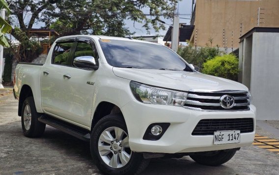Sell White 2020 Toyota Hilux in Caloocan-1