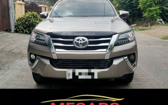 White Toyota Fortuner 2018 for sale in Automatic