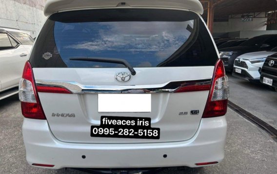 White Toyota Innova 2015 for sale in Automatic-6