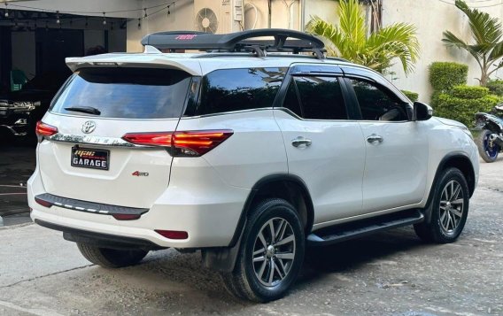 Sell White 2017 Toyota Fortuner in Manila-4