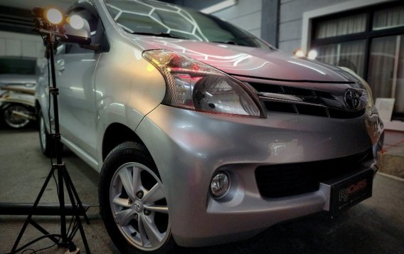 White Toyota Avanza 2014 for sale in Automatic-2