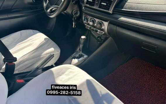 White Toyota Yaris 2016 for sale in Mandaue-5