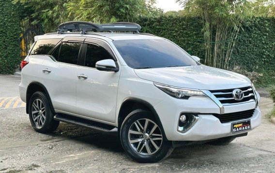 Sell White 2017 Toyota Fortuner in Manila-2