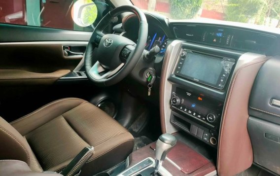 White Toyota Fortuner 2018 for sale in Automatic-6