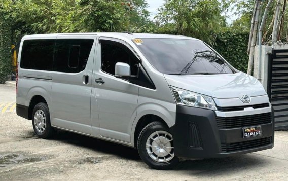 White Toyota Hiace 2021 for sale in Manual-2