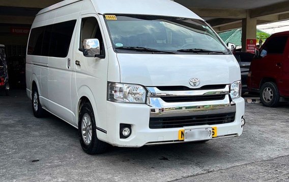 Sell Pearl White 2018 Toyota Hiace Super Grandia in Manila-1