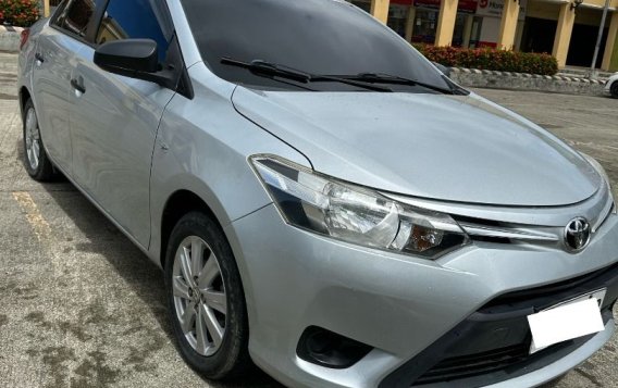 Selling White Toyota Vios 2017 in Balamban-3