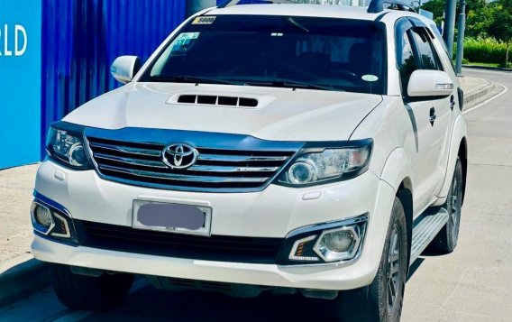 Sell White 2014 Toyota Fortuner in Manila-1