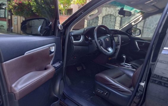 Sell White 2017 Toyota Fortuner in Caloocan-4