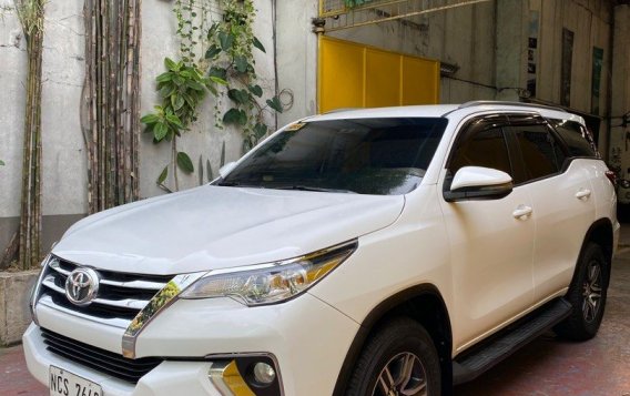 Selling White Toyota Fortuner 2018 in Quezon City