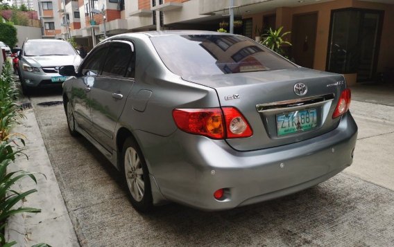 White Toyota Altis 2009 for sale in Quezon City-5