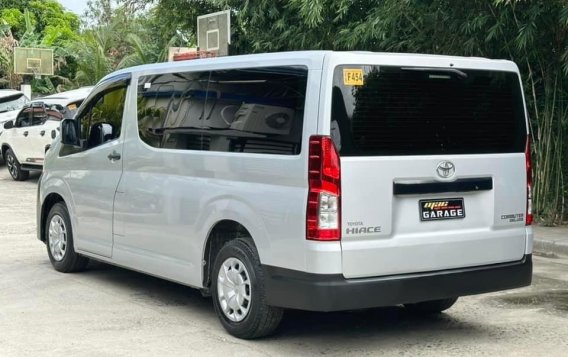 White Toyota Hiace 2021 for sale in Manual-3
