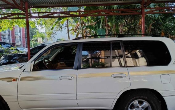 White Toyota Land Cruiser 2005 for sale in Automatic-1